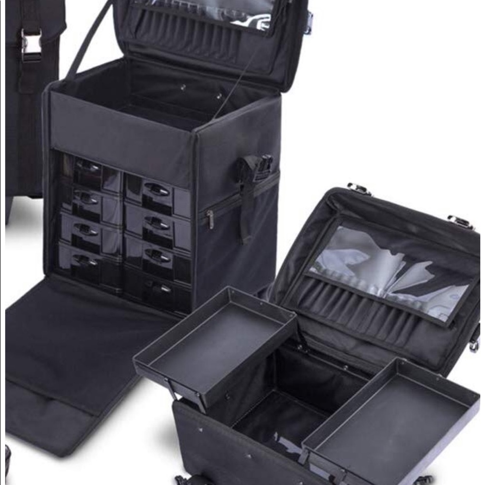 MUA & HAIR rolling case